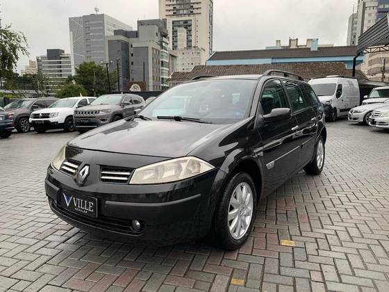 RENAULT MEGANE 1.6 DYNAMIQUE GRAND TOUR 16V FLEX 4P MANUAL RENAULT MEGANE 1.6 DYNAMIQUE GRAND TOUR 16V FLEX 4P MANUAL